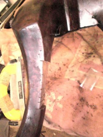 イギリスアンティークラウンドテーブル脚の配送事故による折れ、欠損の修復9